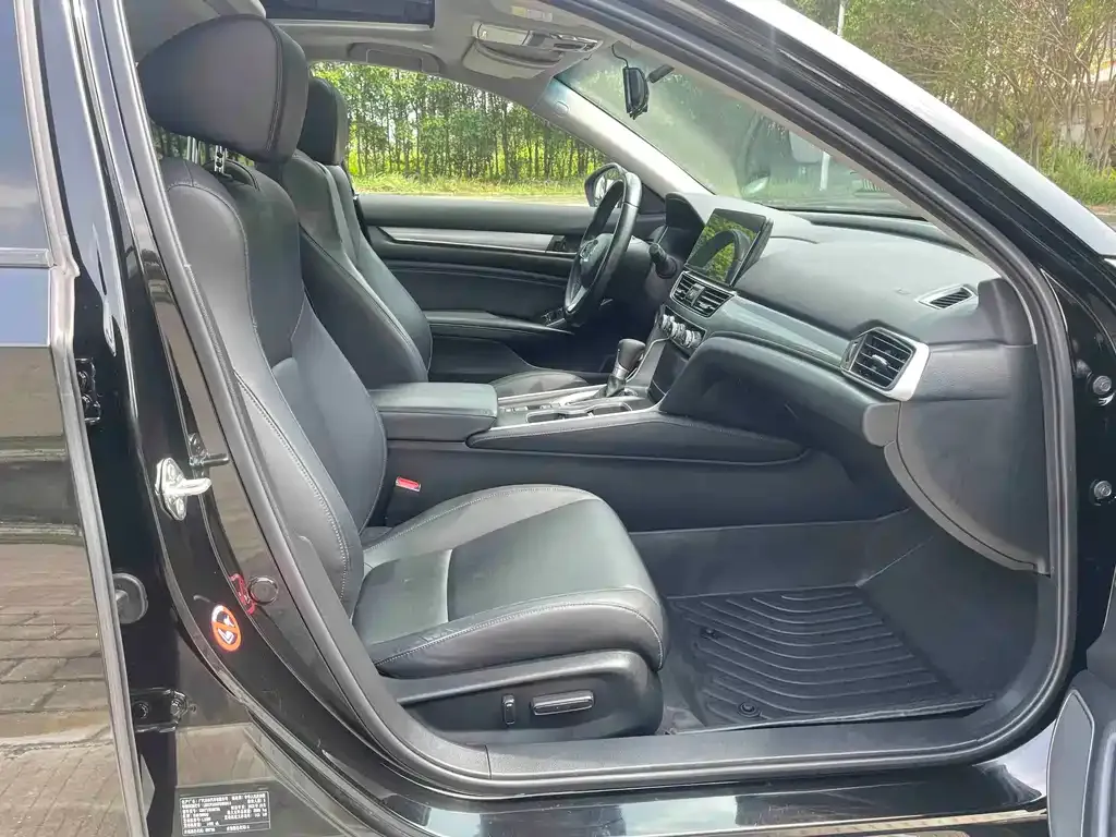 Honda Accord — фото 4