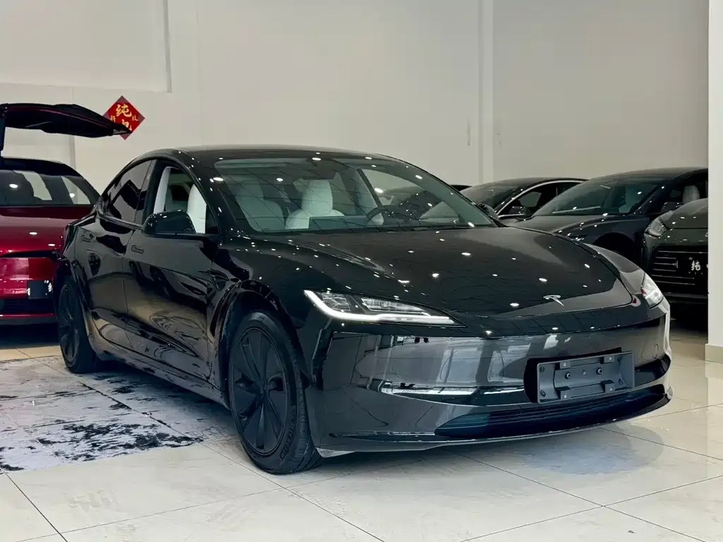 Tesla Model 3 — фото 6