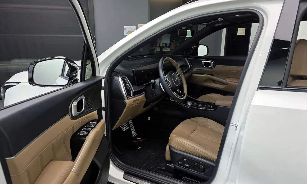 Kia Sorento — фото 9