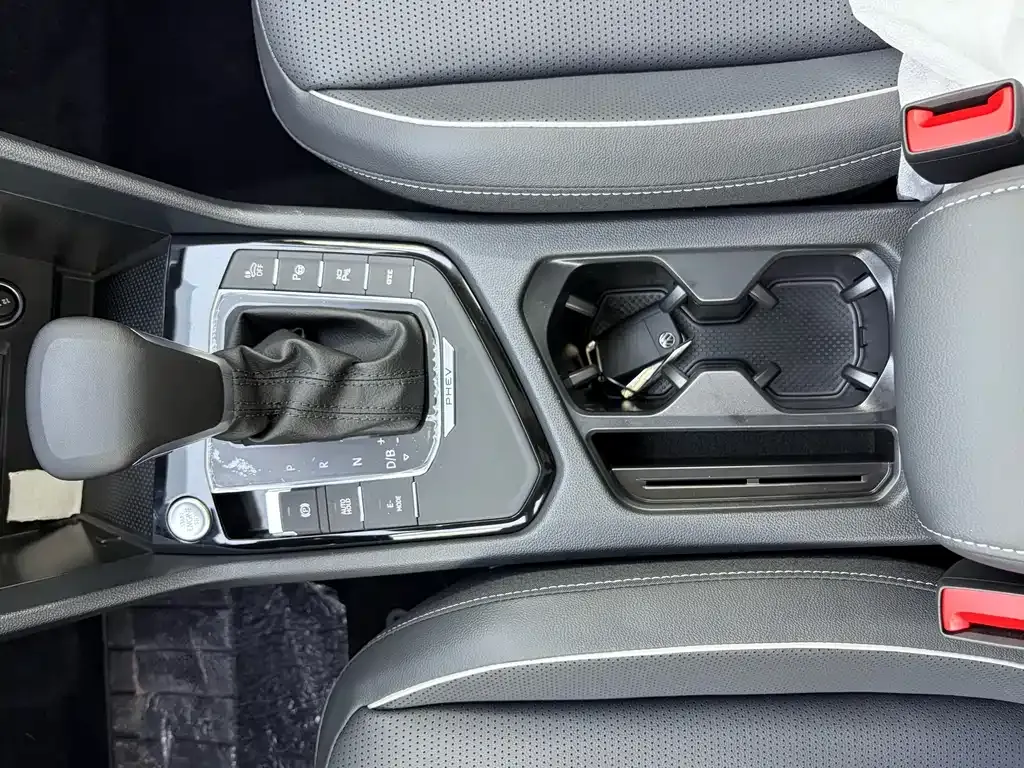 Volkswagen 途观L插电混动 — фото 8