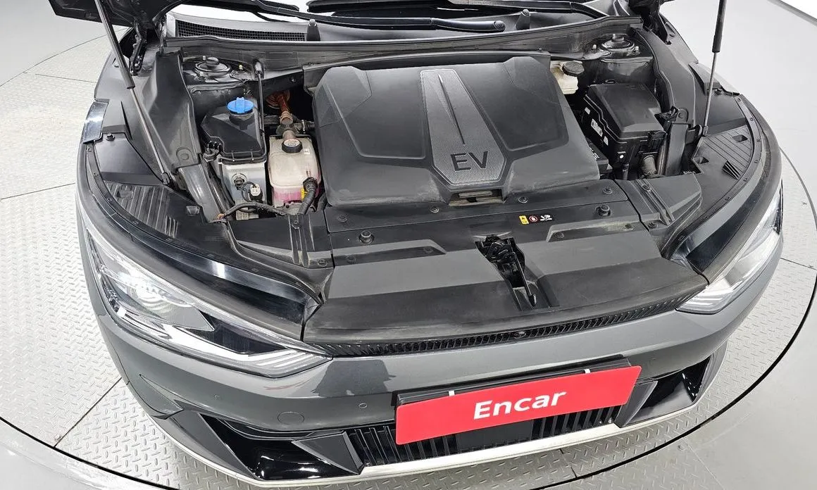 Kia EV6 — фото 9