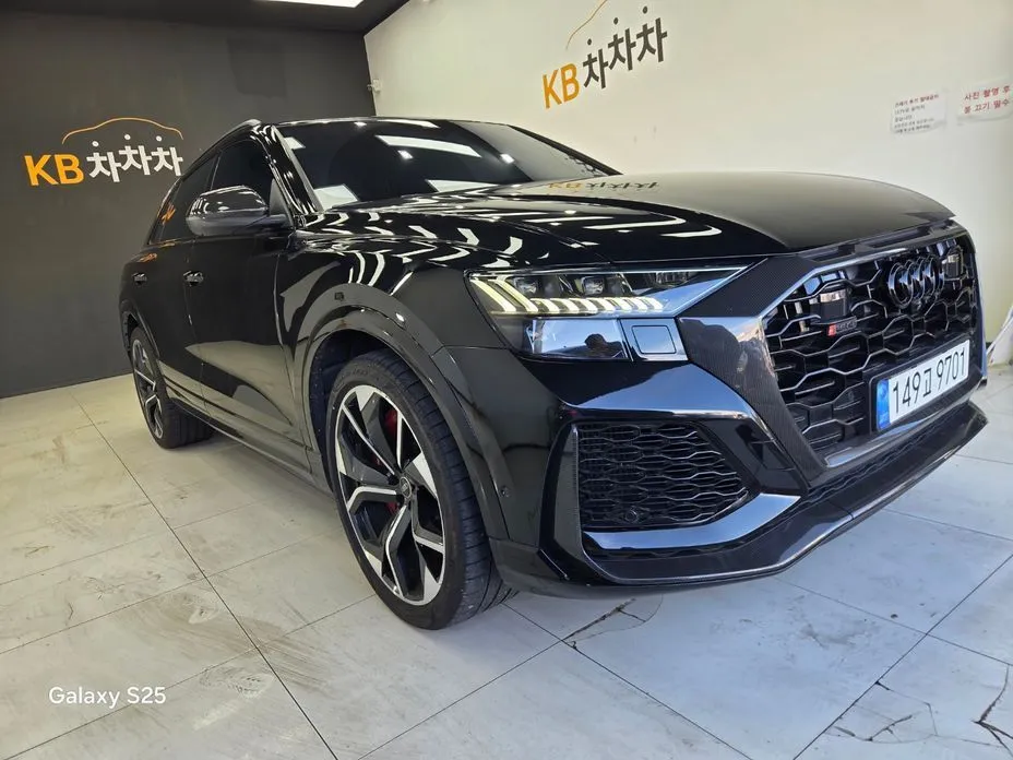 Audi RSQ8 — фото 5