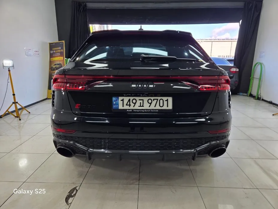 Audi RSQ8 — фото 3