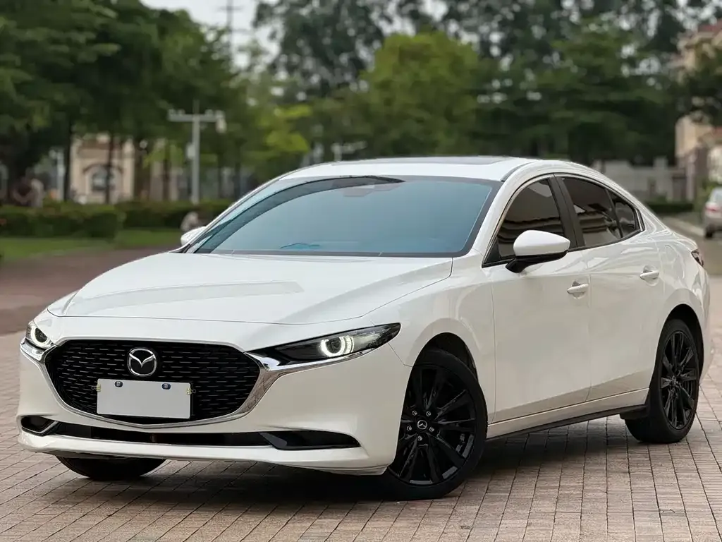 Mazda 3 Axela — фото 1