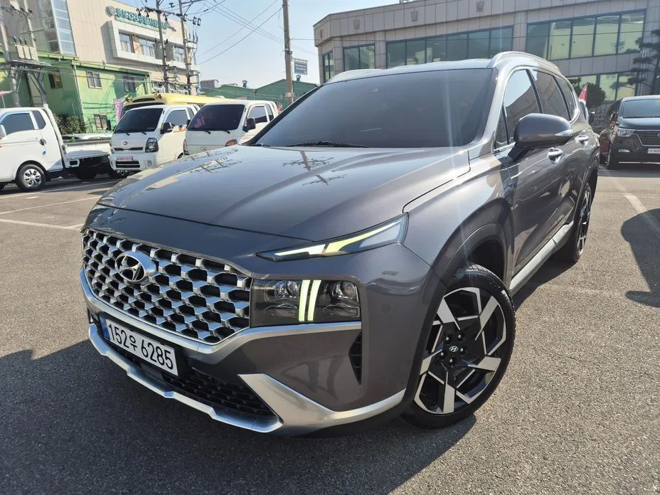 Hyundai Santafe — фото 1