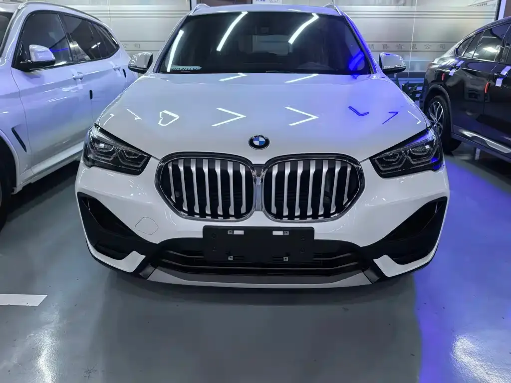 BMW X1 — фото 5