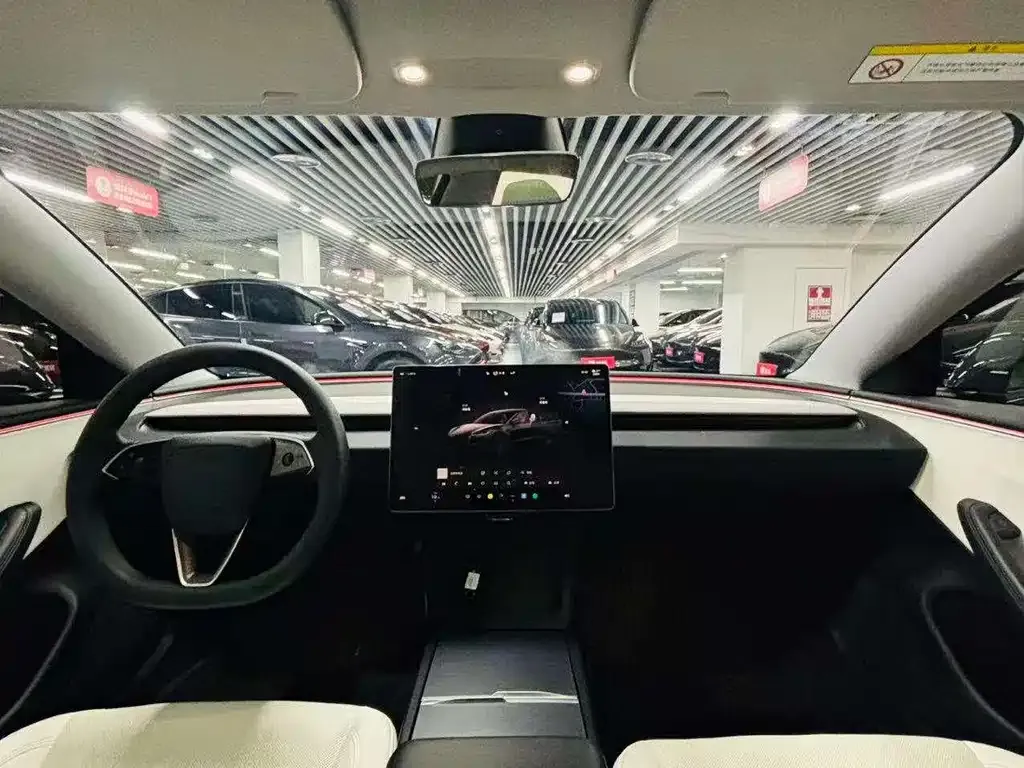 Tesla Model 3 — фото 6