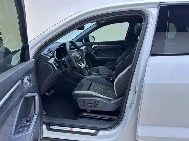 Audi Q3 Sportback — фото 6