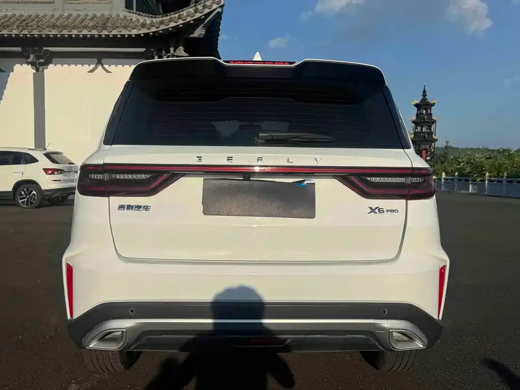 Geely Vision X6 — фото 3