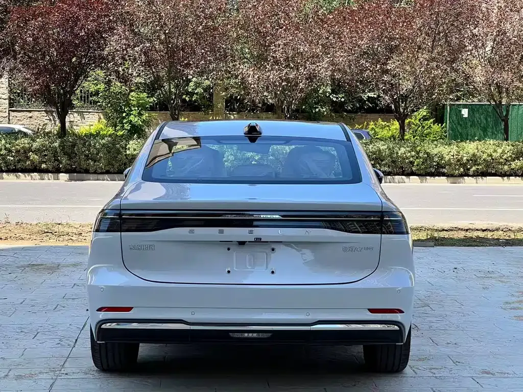 Geely 银河A7 EM — фото 7