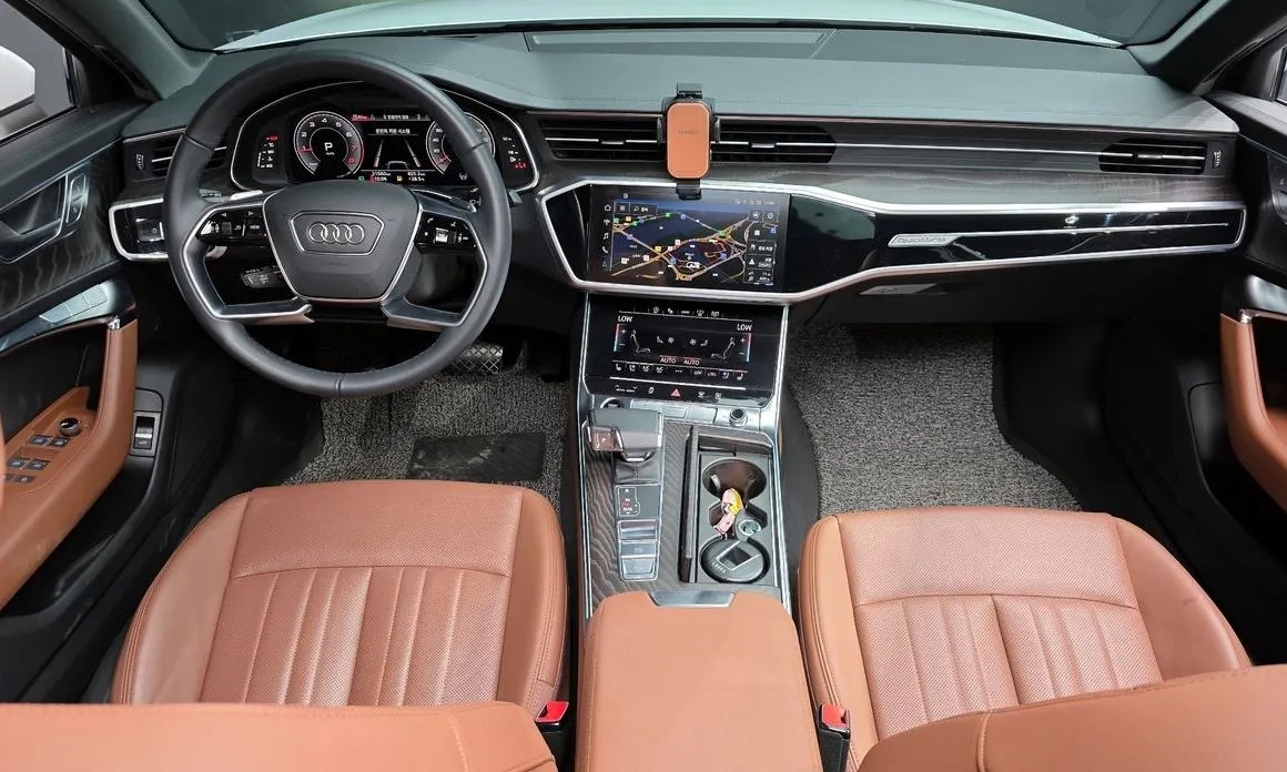 Audi A6 — фото 9