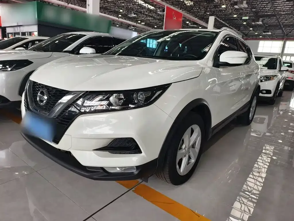 Nissan Qashqai — фото 1