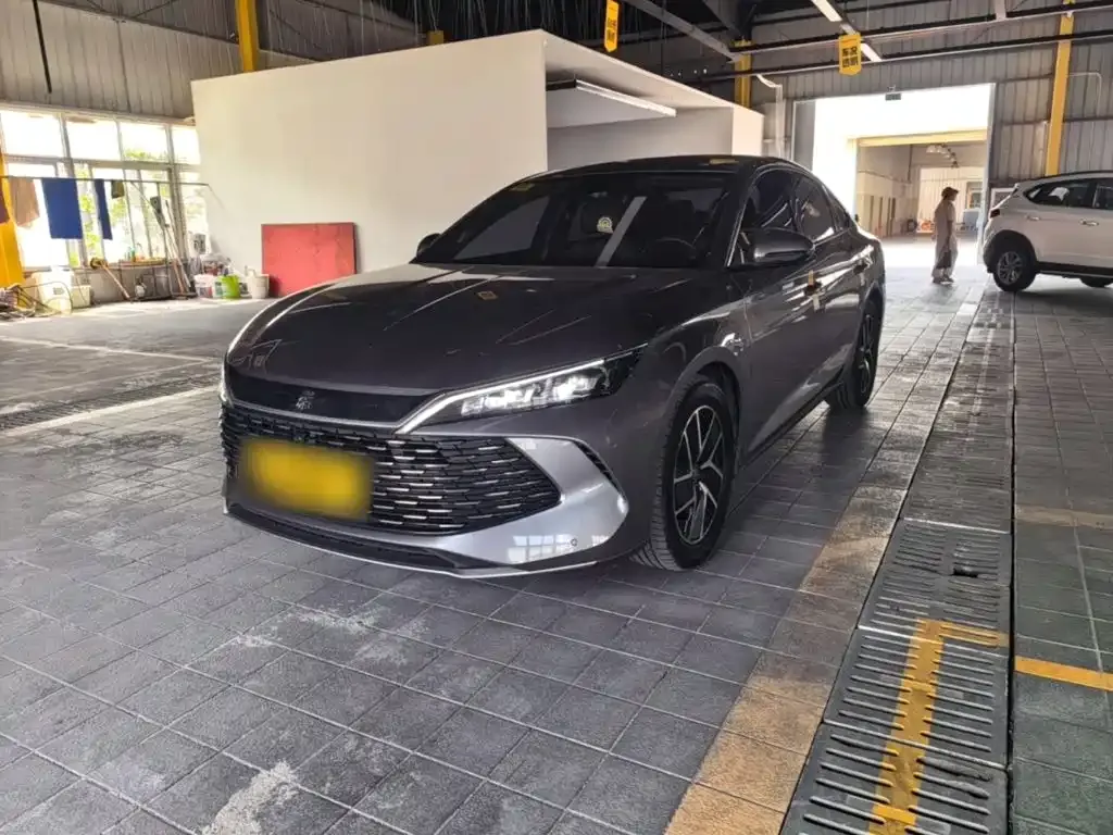 BYD Qin L — фото 1