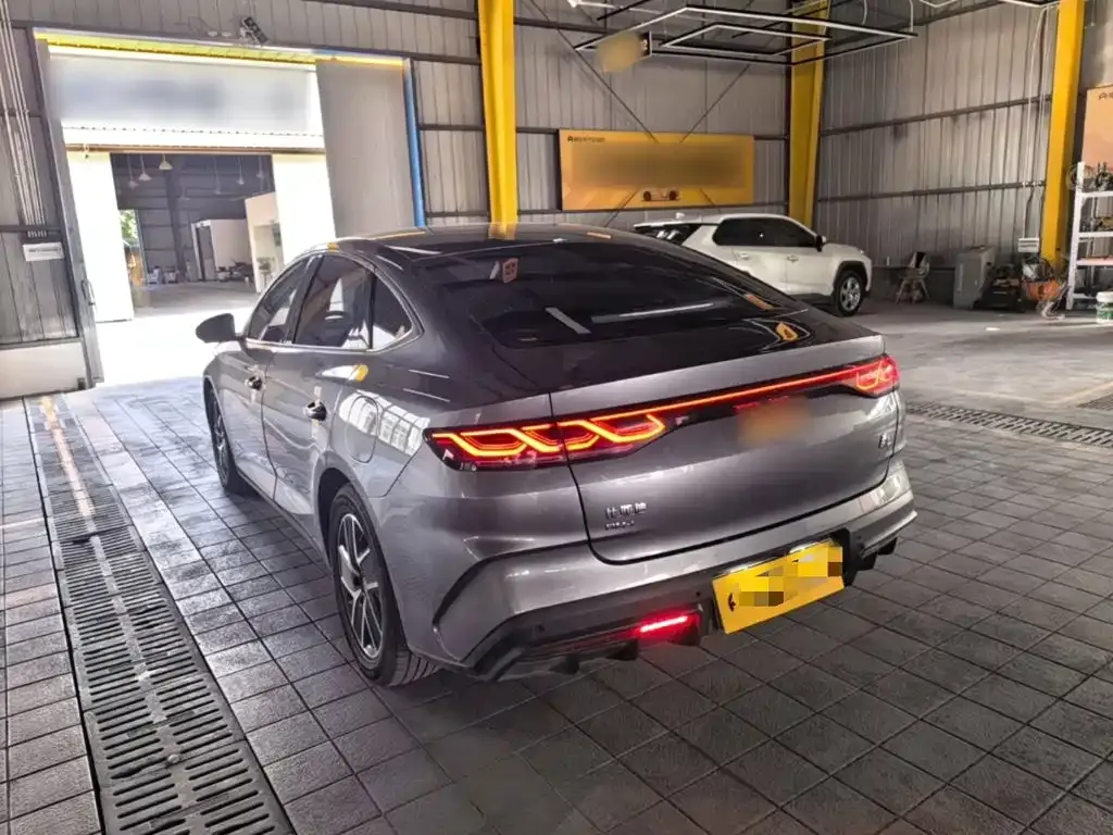 BYD Qin L — фото 7