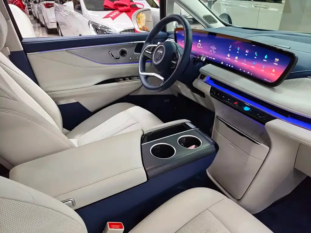 Buick GL8 Hybrid — фото 3