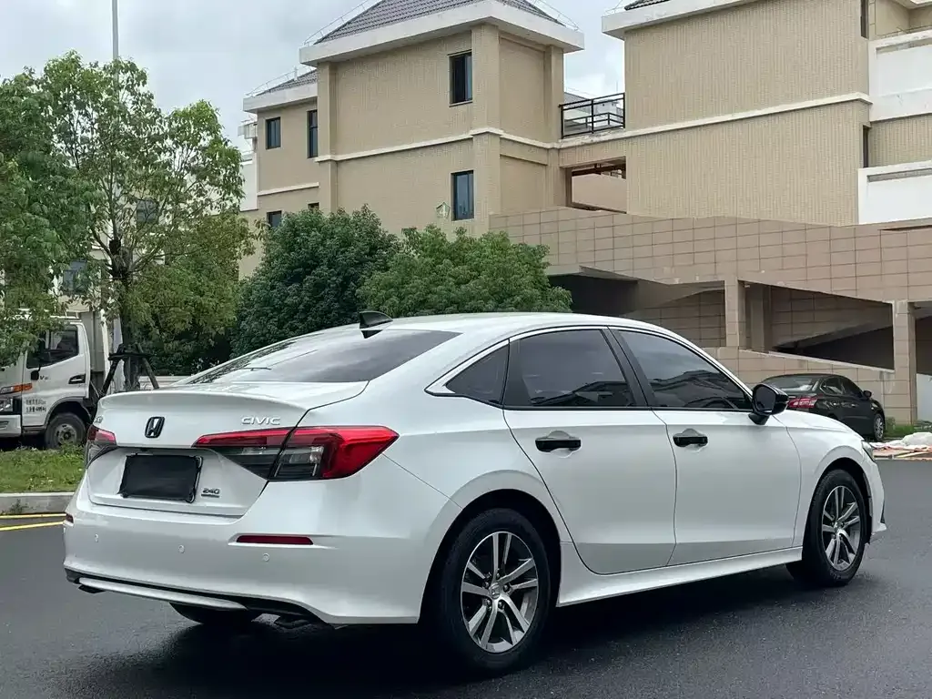 Honda Civic — фото 4
