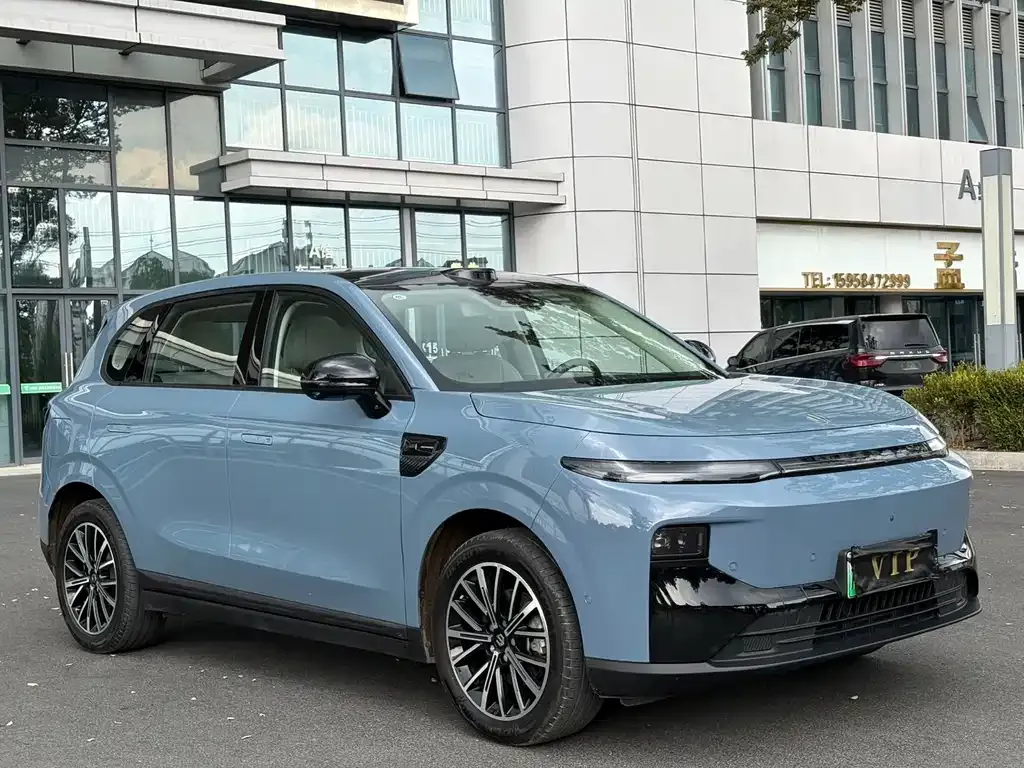 Leapmotor B10 — фото 6