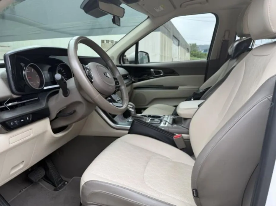 Kia Carnival — фото 2