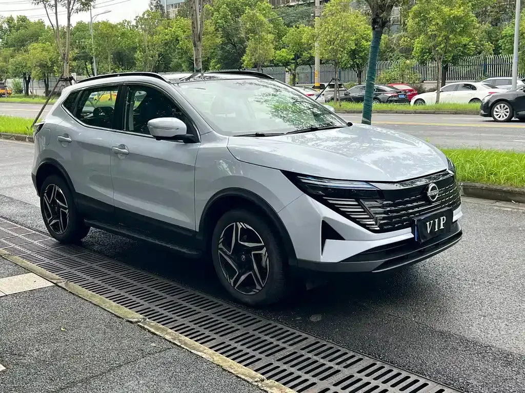 Nissan Qashqai — фото 4