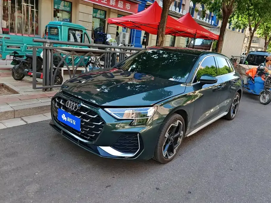 Audi A3 — фото 1