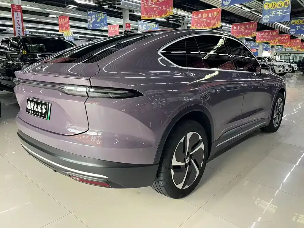 NIO EC6 — фото 9
