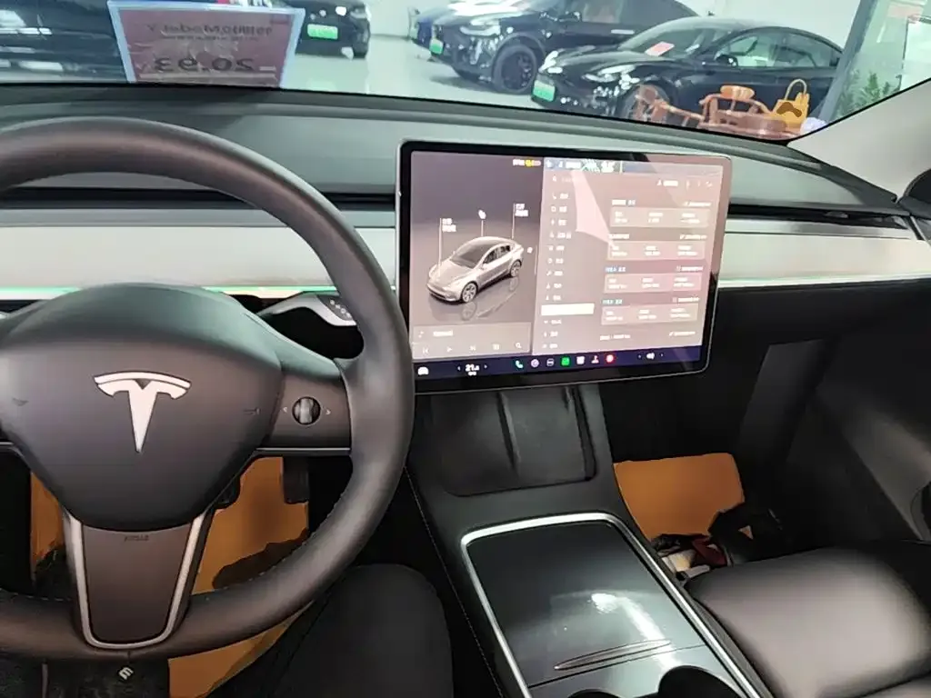 Tesla Model Y — фото 7