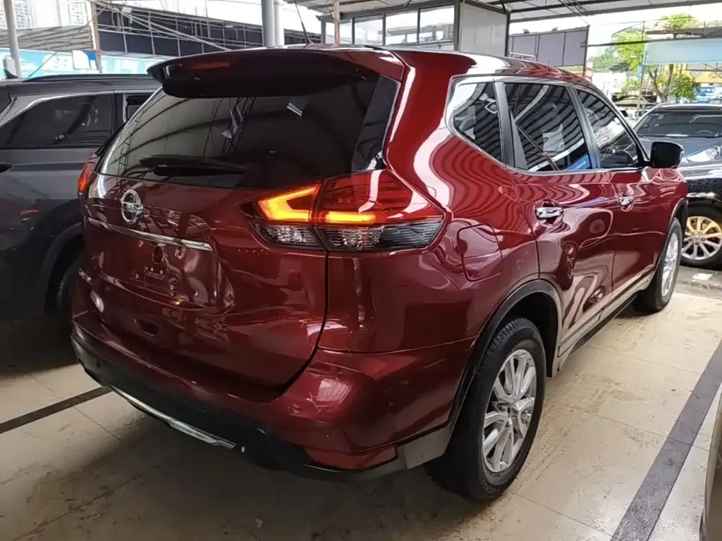 Nissan X-Trail — фото 2