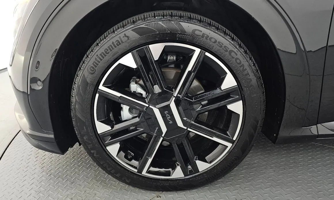 Kia EV6 — фото 9