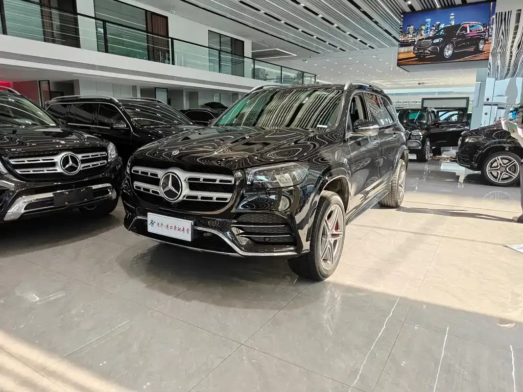 Mercedes-Benz GLS — фото 1