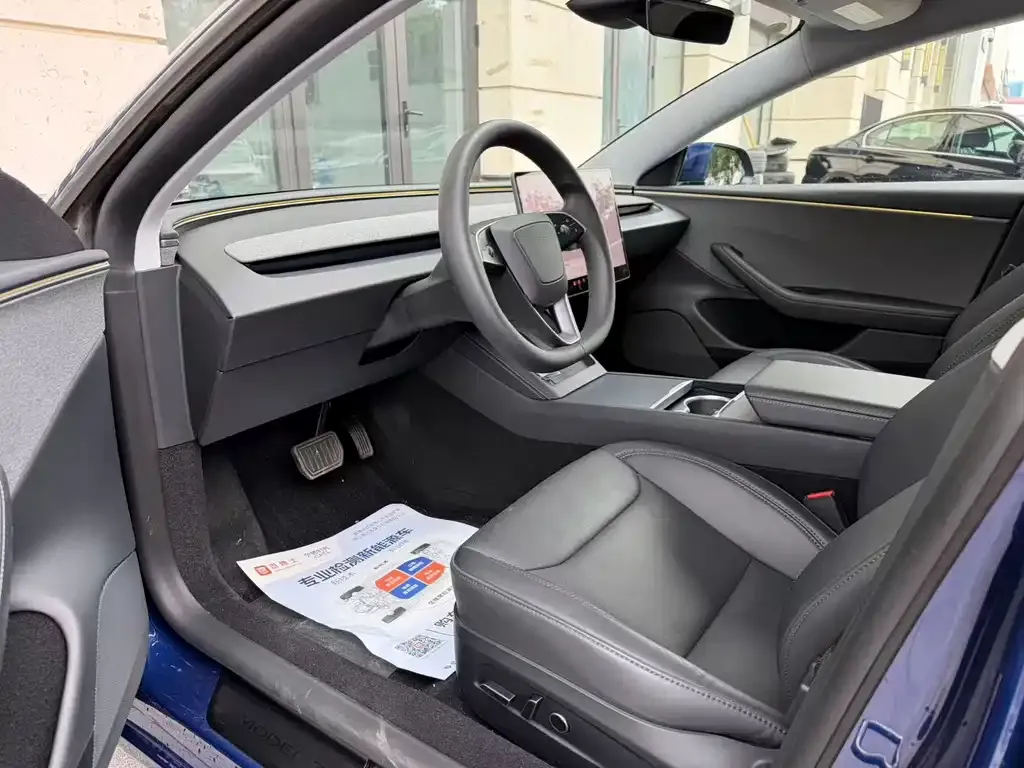 Tesla Model 3 — фото 4