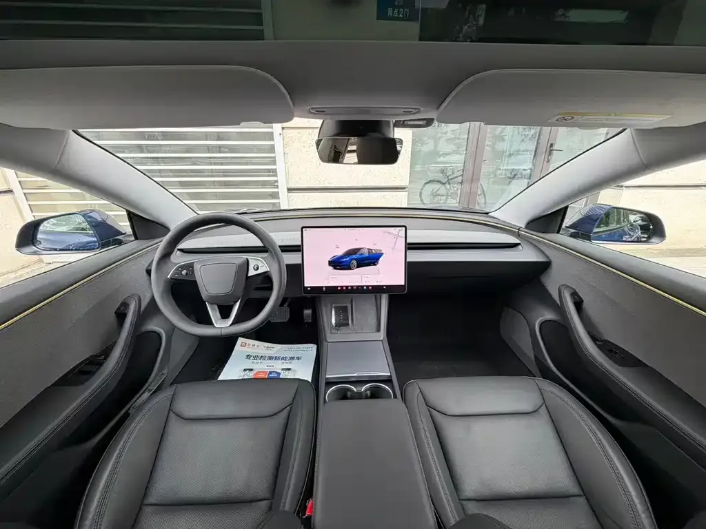Tesla Model 3 — фото 6