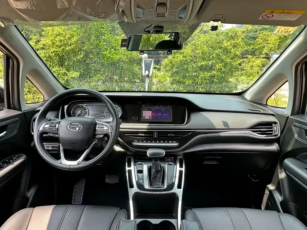 GAC Motor Trumpchi M6 — фото 8