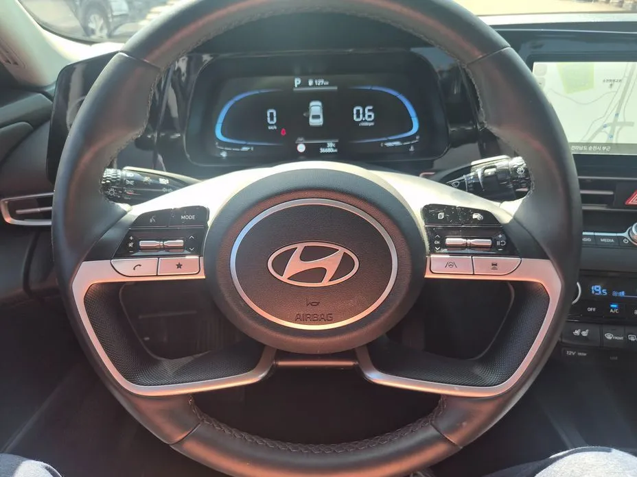 Hyundai AVANTE — фото 4