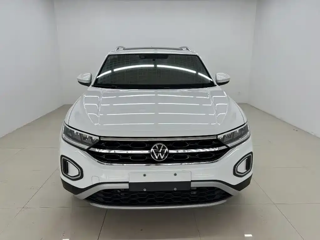 Volkswagen T-Roc — фото 2