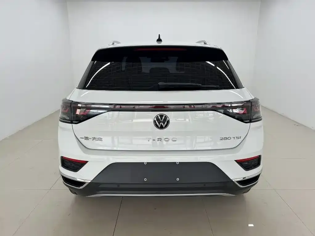 Volkswagen T-Roc — фото 3