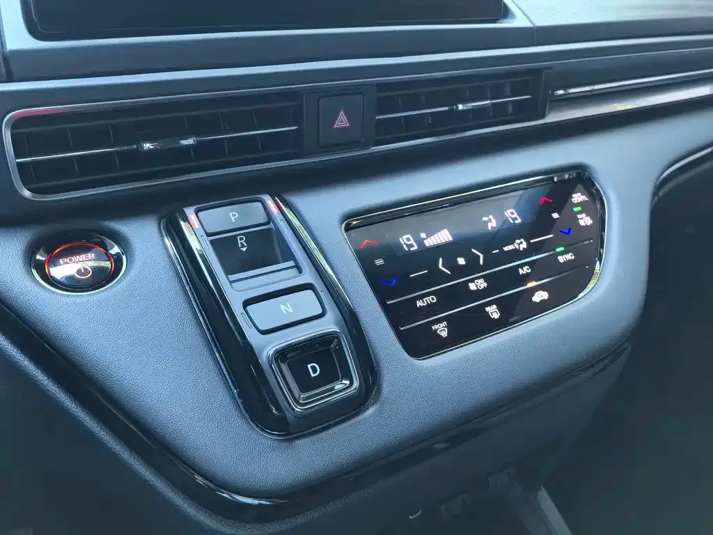 Honda Elysion — фото 3