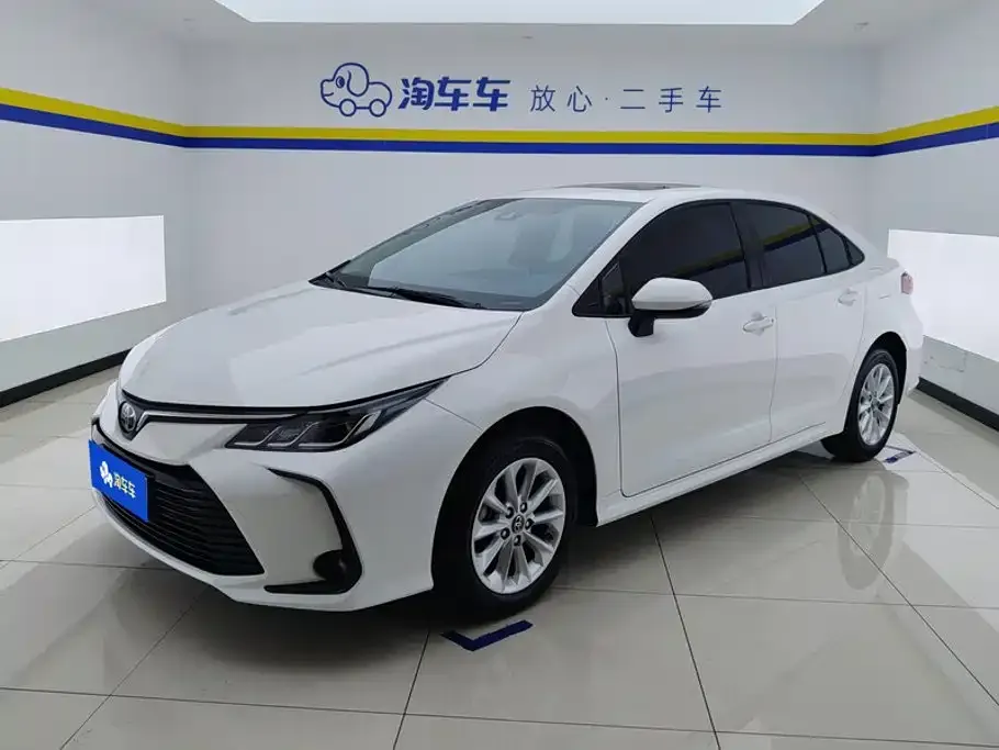 Toyota Corolla — фото 1