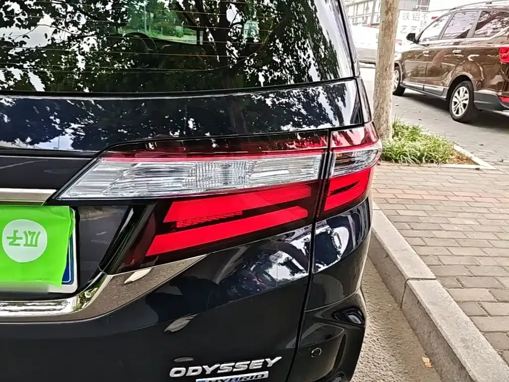 Honda Odyssey — фото 7