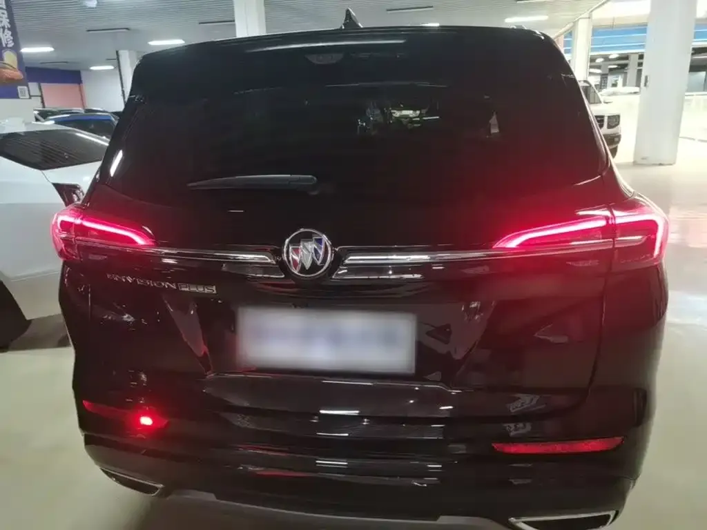 Buick Envision Plus — фото 2