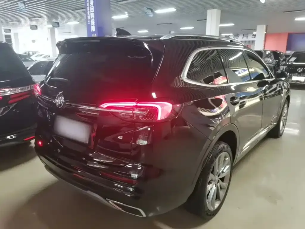 Buick Envision Plus — фото 9