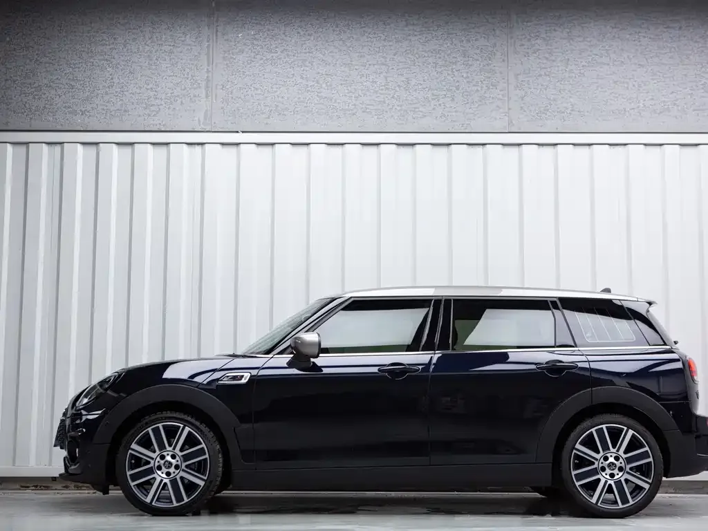 MINI Clubman — фото 8
