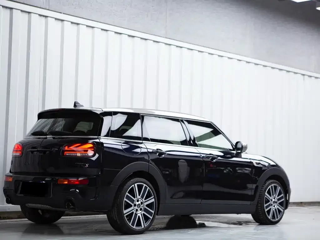 MINI Clubman — фото 5