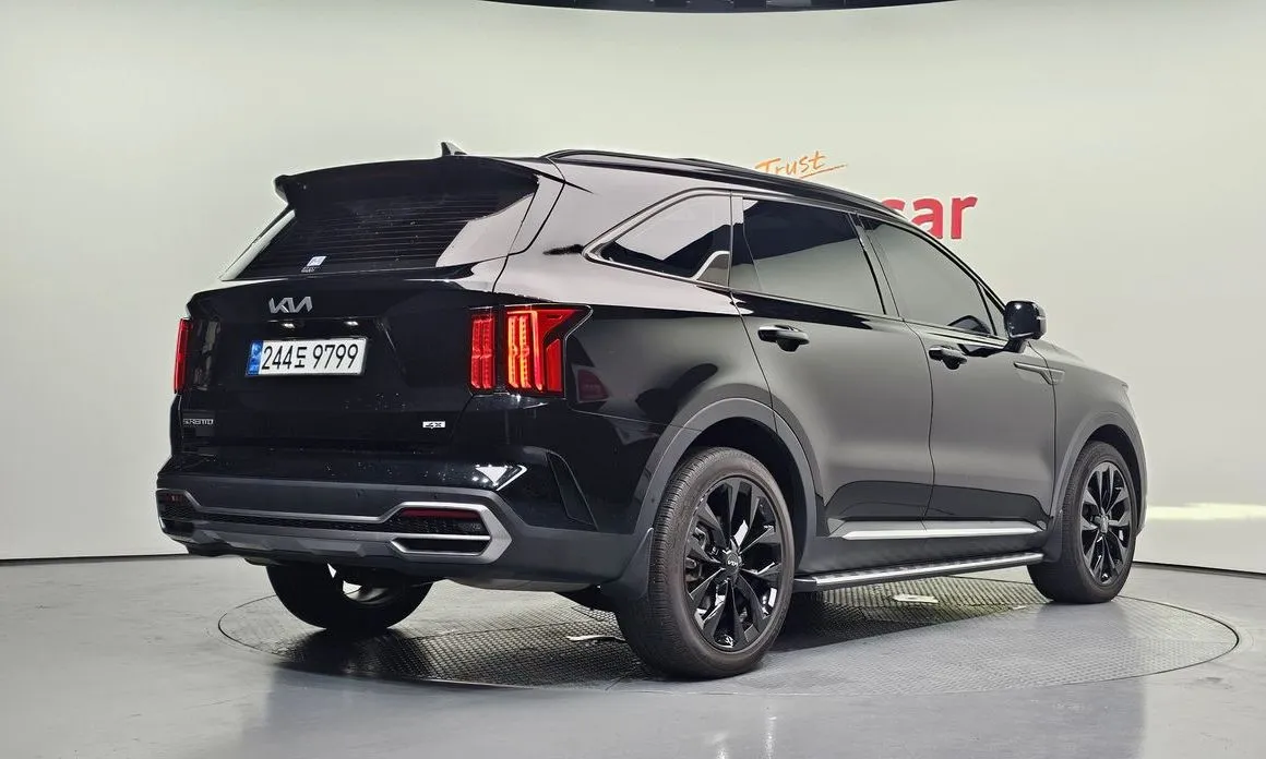 Kia Sorento — фото 4