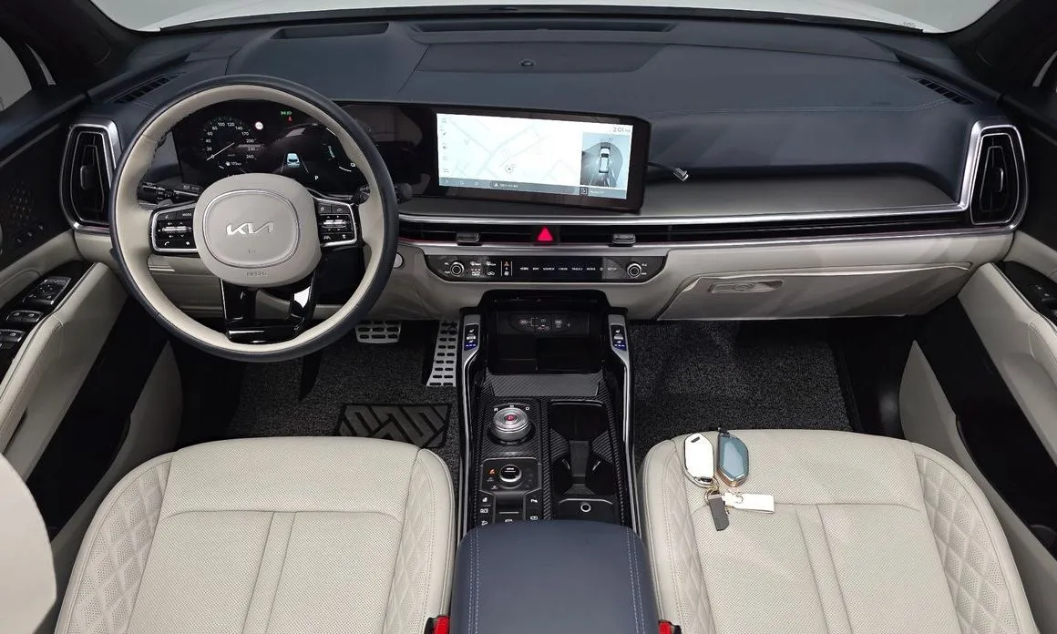 Kia Sorento — фото 7
