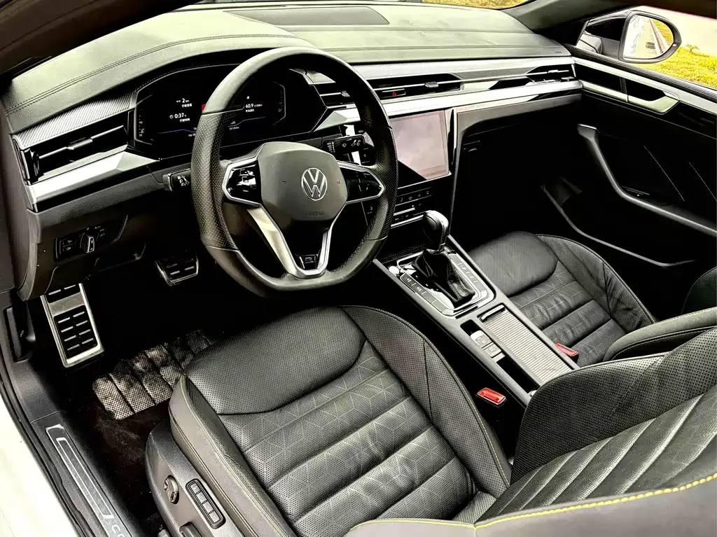 Volkswagen CC — фото 10