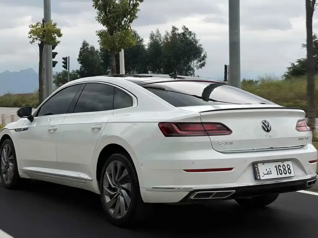 Volkswagen CC — фото 3