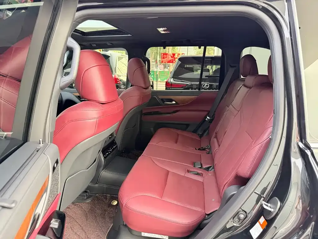 Lexus LX — фото 5