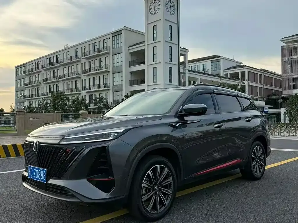 Changan CS75PLUS — фото 1