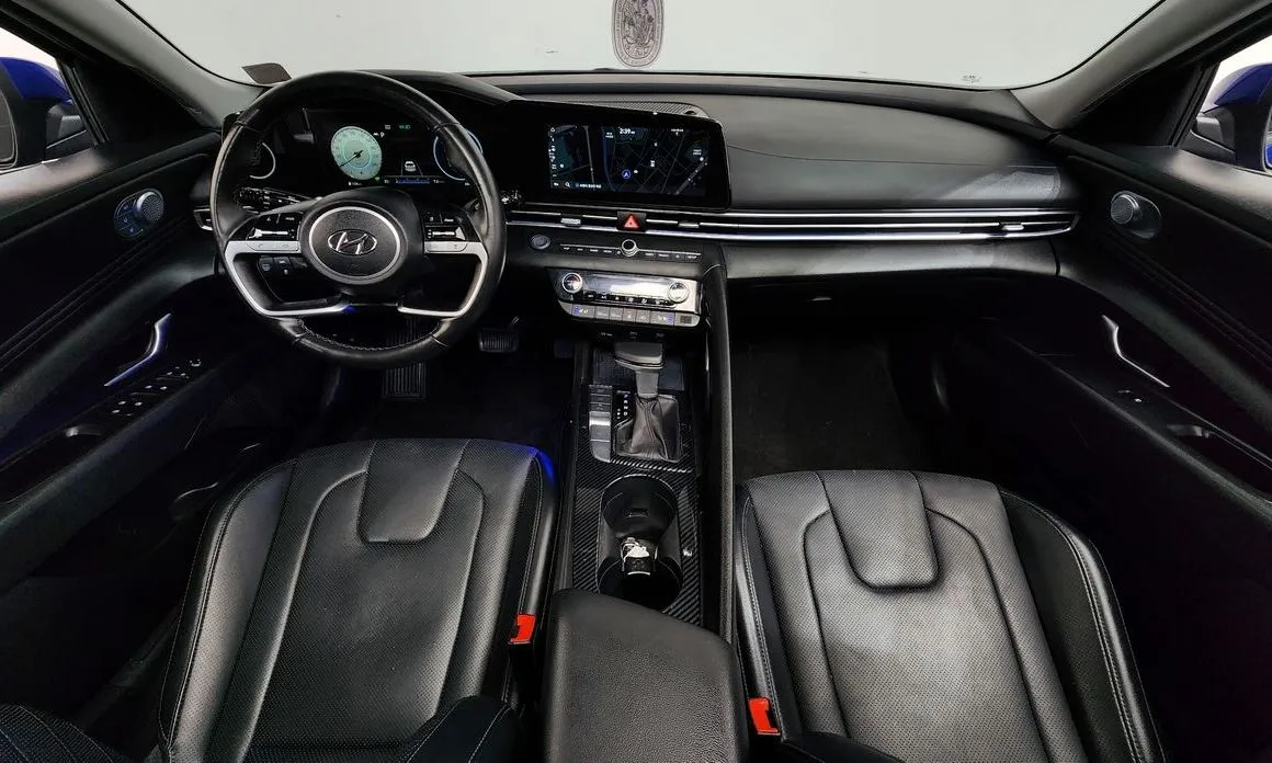 Hyundai AVANTE — фото 4