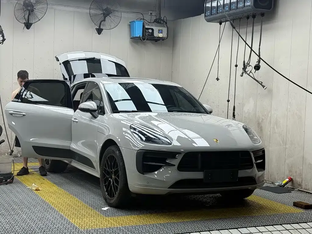Porsche Macan — фото 10